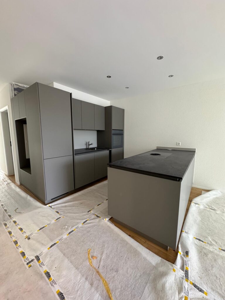 Kücheninstallation und Montage - Toni Montage Schreinerei GmbH