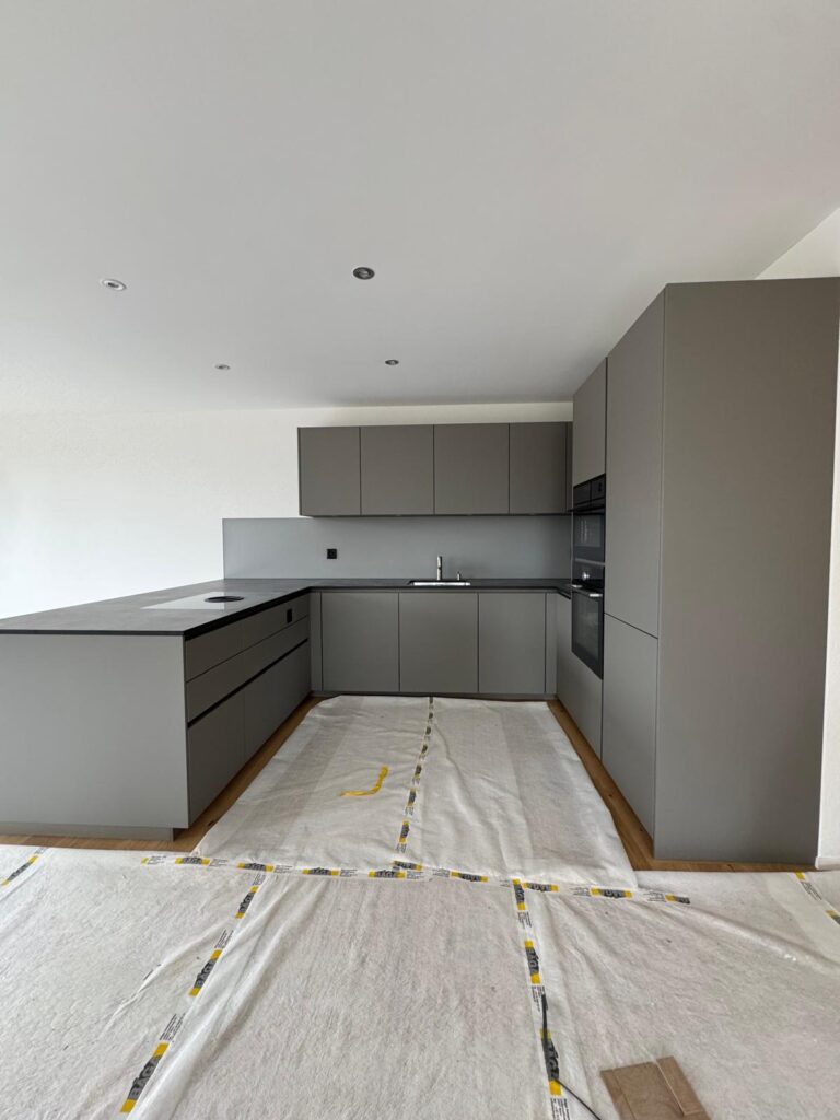 Kücheninstallation und Montage - Toni Montage Schreinerei GmbH